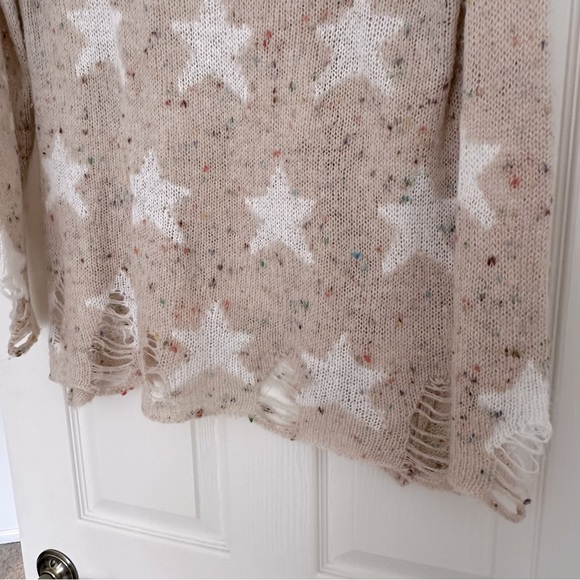 Wildfox Blush colored “seeing stars” Lennon sweater size Small - Picture 7 of 10